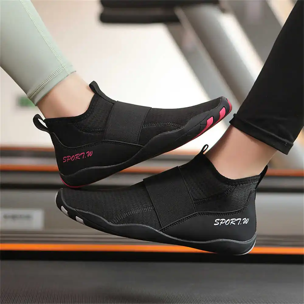 Işık Merhaba Üstleri Spor Ayak - Men'S Best Sneakers For Formal Wear incelemesi ve fiyatı