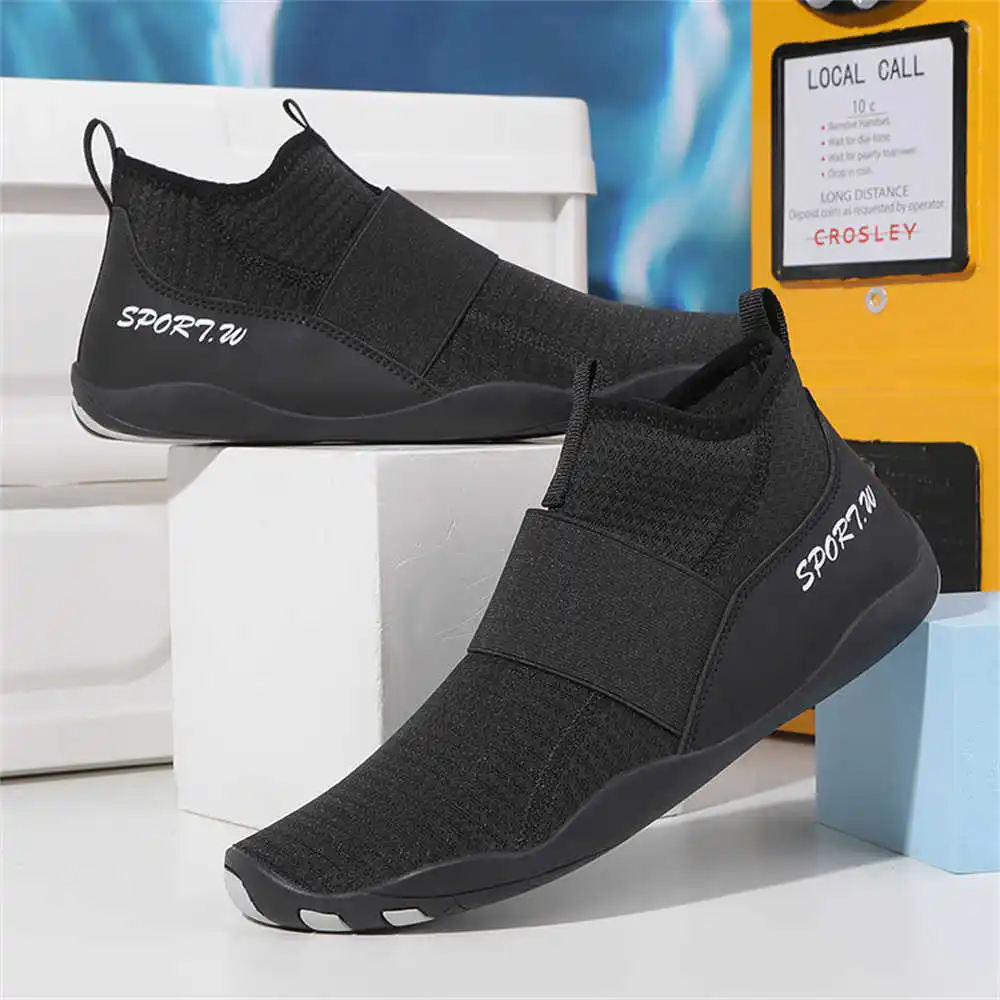 Işık Merhaba Üstleri Spor Ayak - Men'S Best Sneakers For Formal Wear incelemesi ve fiyatı